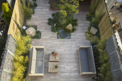 Yoga tuin met GeoCeramica's